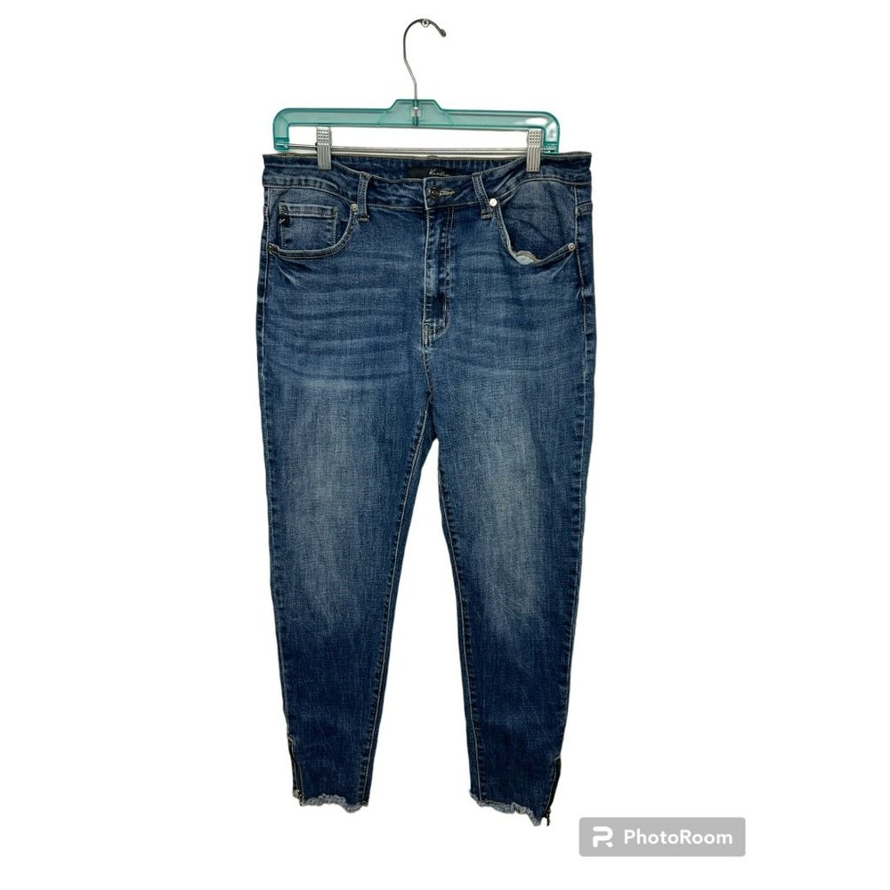 KanCan Jeans Size 32 / Size 14 US Zipper Details